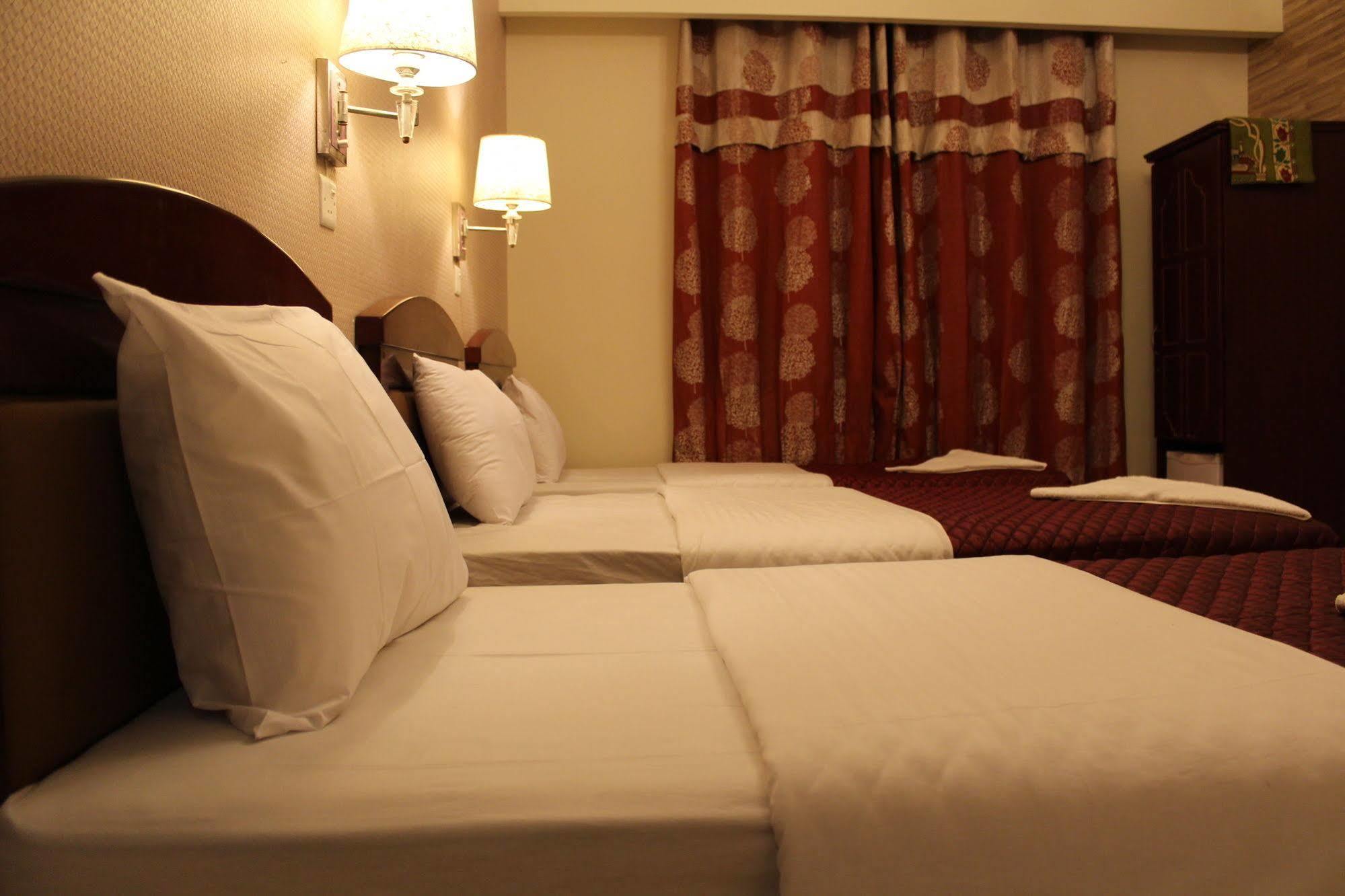 Sutchi Hotel Dubai Eksteriør bilde